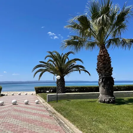 Enjoy Ocean Views And An Authentic Greek Experience
